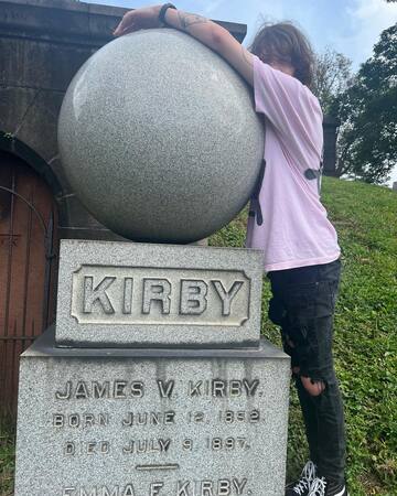Clutching Kirby
